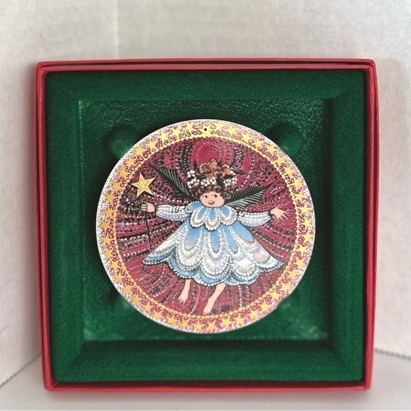 Other - 𝅺P. Buckley Moss Angel Girl Porcelain Ornament in Box with COA 1993